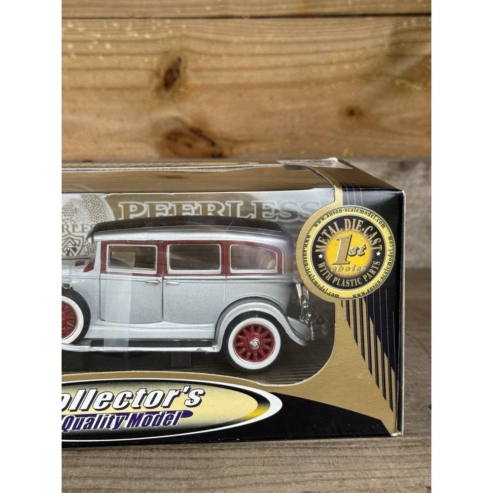 Anson Prestige Edition Collectible Quality Model Car 1931 PeerLess 1/18, IN BOX!